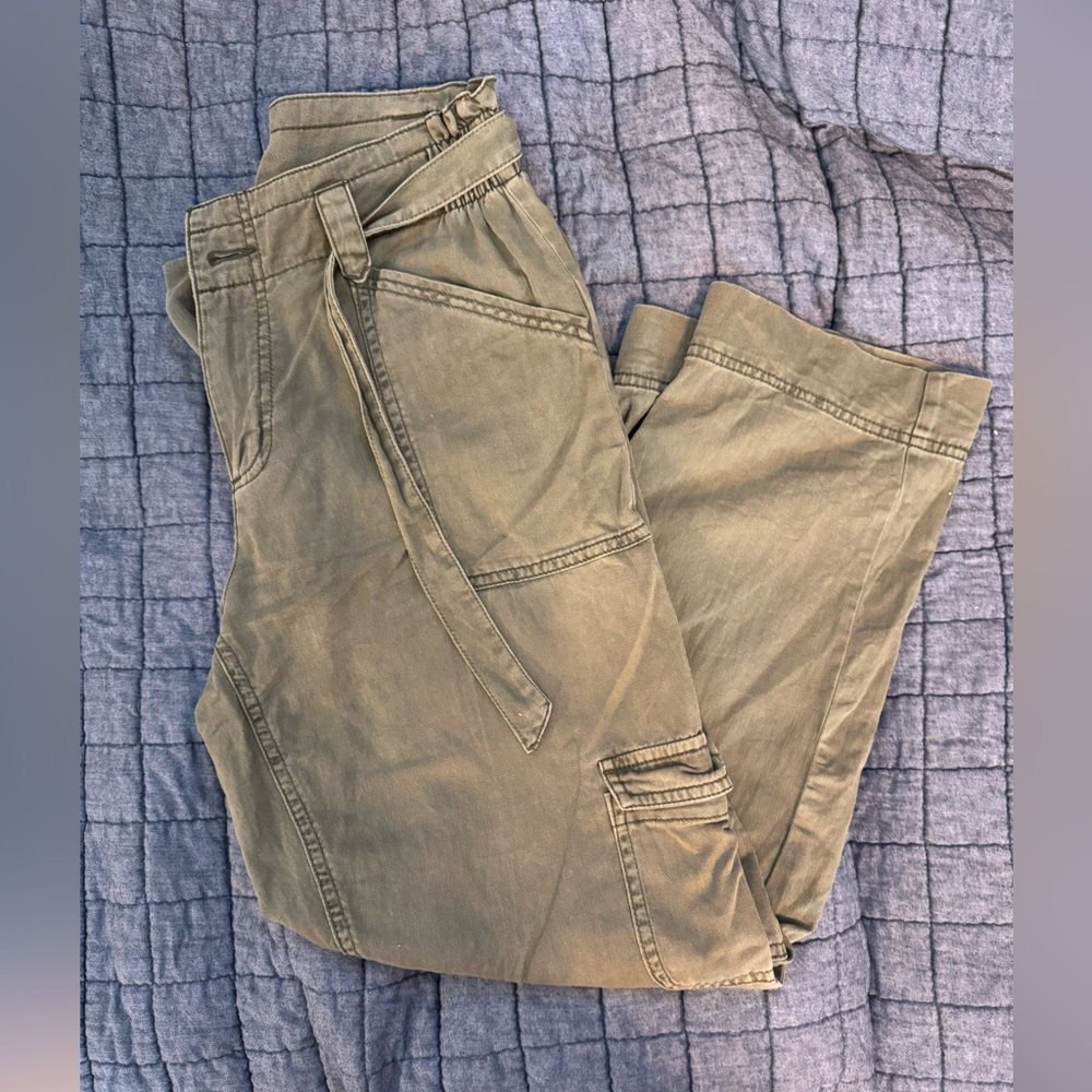 Women Cropped Cargo Pants